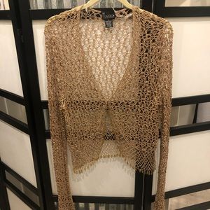 Gold open stitched fancy top 1X